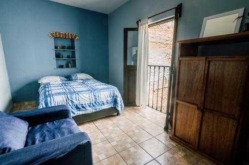 Nido de Colibr� En C�ntrica Villa Con Jard�n!