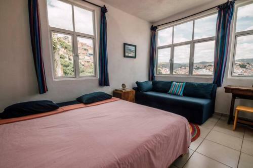 Suite Con Vista En C�ntrica Villa Con Jard�n