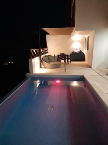 Room Palmera, Rooftop-pool
