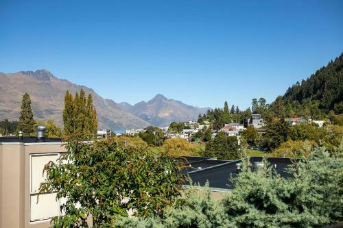 Modern Family Home Cbd 1 Min Walk