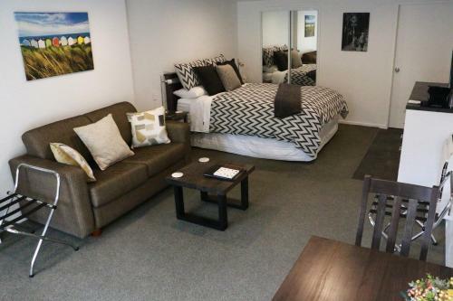 Hostal Studio@746