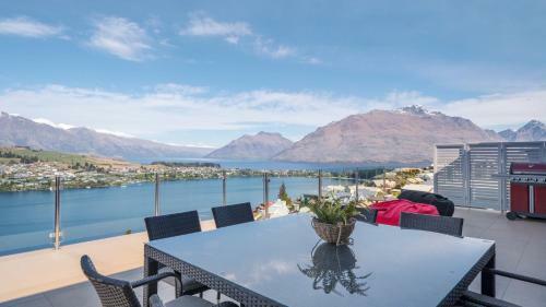 Premium Holiday Home With Stunning Views And Spa