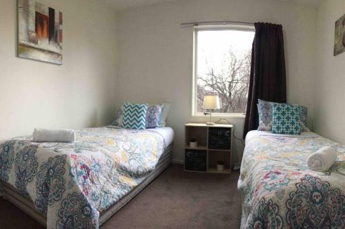 Central Cozy House - 10 Min Walk To Town