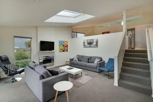 Highview Retreat