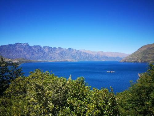 Matau Crest - Holiday Retreat Queenstown