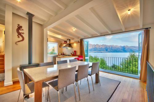 Matau Crest - Holiday Retreat Queenstown