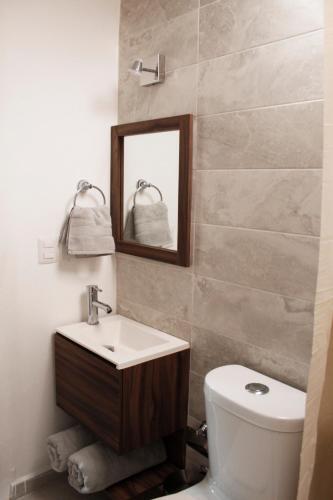 Hostal Suites Ciento 37