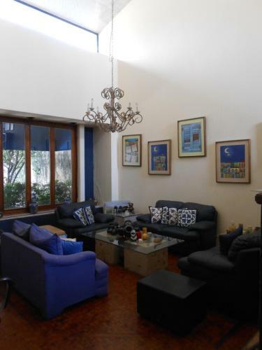 Habitaci�n Amplia Cerca de Andares
