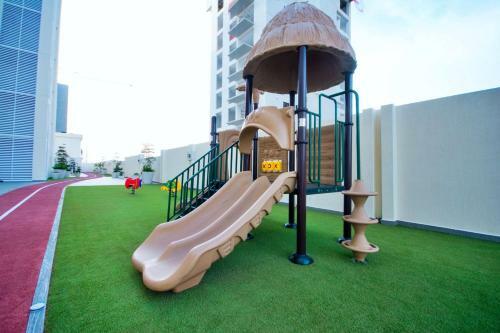 Real View Towers E202 By Casago