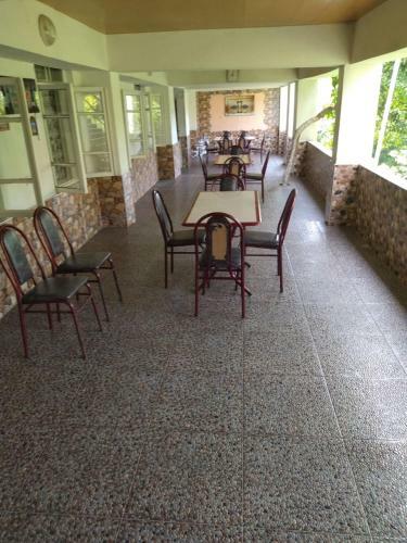 Hostal White House Avtandil&nino
