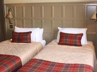 The Golden Fleece Hotel