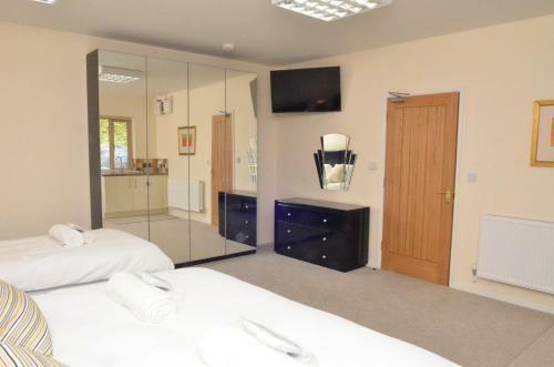 Villa Corporate House - Self Catering
