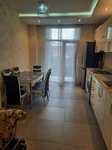 Hostal Mnogoetajni Jilishni Dom