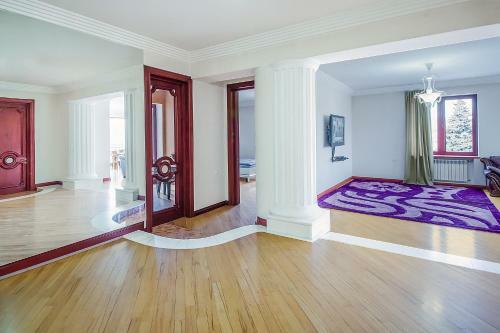 The Views Apartment