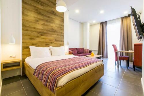 Downtown River Apartments