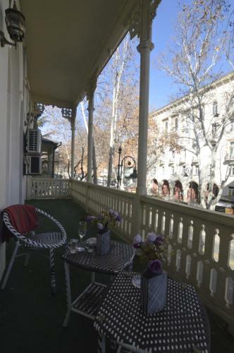 Apartamento Jireh New Tbilisi
