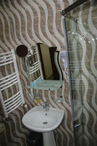 Hostal City Hotel
