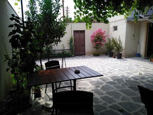 Old City Lg Apartment