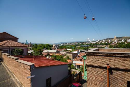 Hostal Anzori House