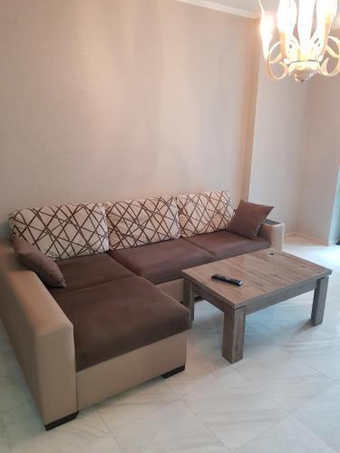 Pirosmani Apartment 16, App 101