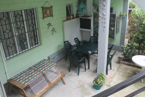 Hostal Rudi Guest House