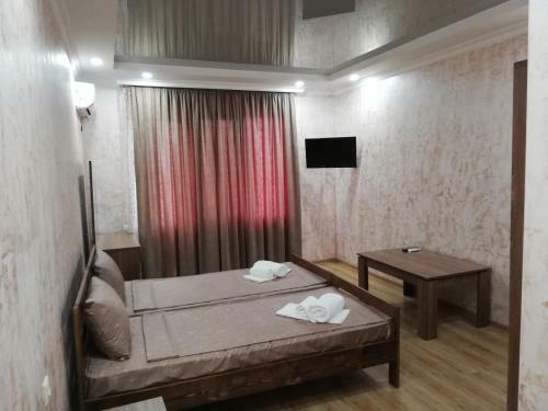 Hostal Holiday Home Data