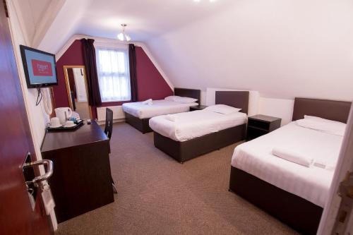 Bed & Breakfast Rotana Hotel