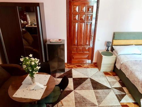 Posada Sweet Home At Ninoshvili 3