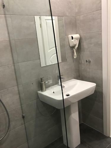 Orby Resident New Wave Apartment
