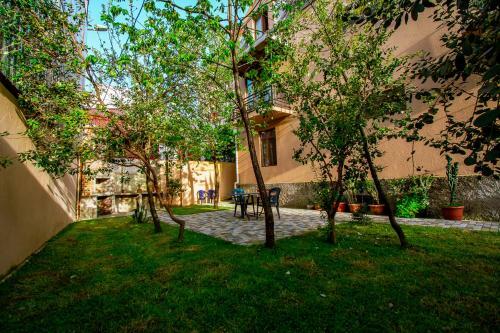 Hostal Nana's Guesthouse