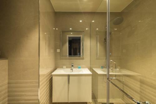 Orbi Beach Tower Hotel Official