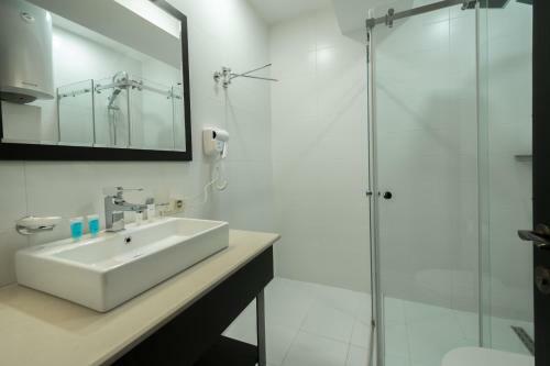 Orbi Beach Tower Hotel Official