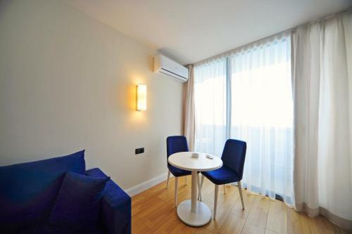 Apartamentos Orbi City Sea Side