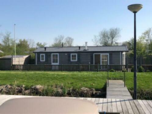 Recreationpark Yn'e Lijte Grou Waterchalet Number 6