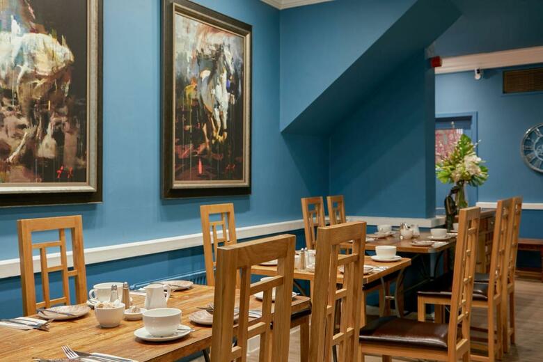 The Christopher Hotel Bar And Grill