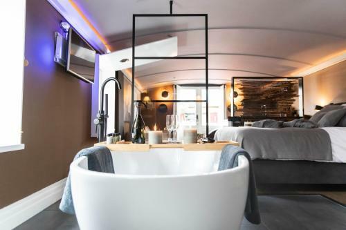 Wellnessboat de Michiel de Ruyter