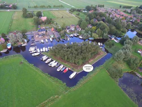 Boat Stoer - Niet Om Mee Te Varen - Lees Hostprofiel-read Host Profile