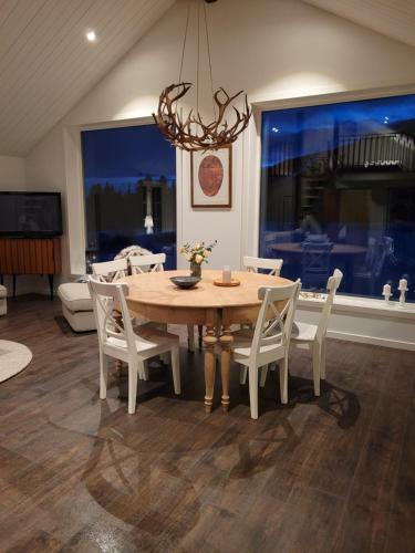 Apartamento Boende Med Utsikt Mot Fun�sdalsberget