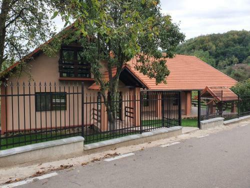 Pensiunea La Buru