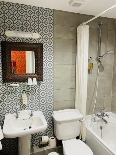 Hotel Farnley Tower