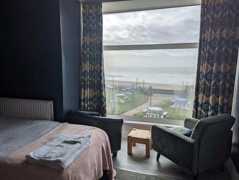 Min Y Mor Hotel