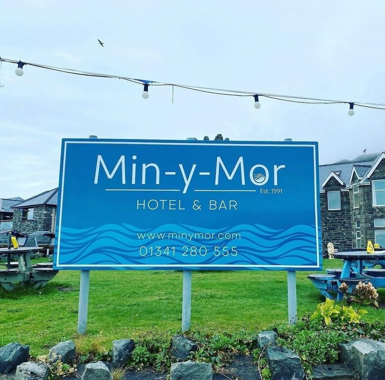 Min Y Mor Hotel