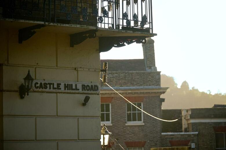 Hostal Castle House Guest House