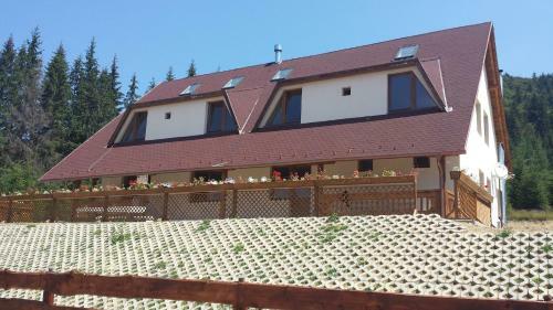 Hostal Cabana Free Land