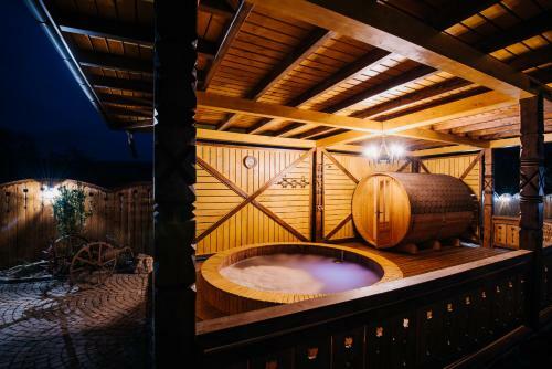 Hotel Molnos Kuria Pension