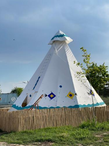 Teepee Corbu