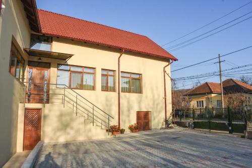 Hostal Tomis House