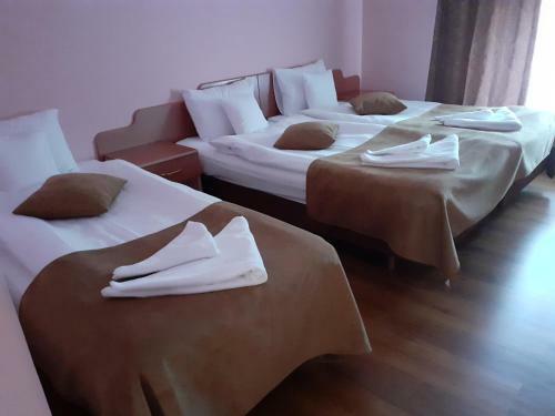 Hostal Casa Leucian