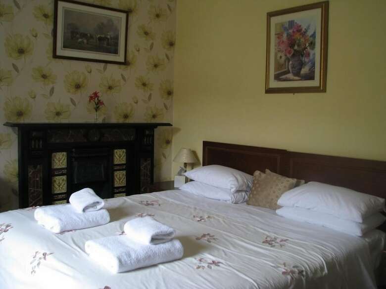 Hotel Tyr Graig Castle