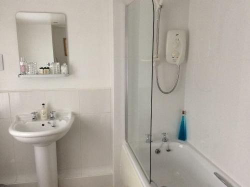 Hostal Five Pilmour Place